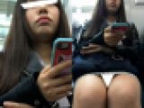 (電車対面）(顔出し)ミニタイトスカートで攻める女子大生さんの無防備な▼ぞーんを…超至近距離から観察しちゃいました!!