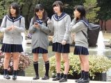 制服姿の女のコを撮影しました！！６