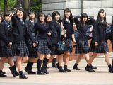 制服姿の女のコを撮影しました!!18