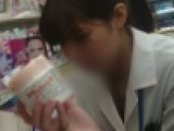 働くお姉さん4 美容部員