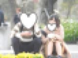 お座りお姉さん発見!!(FHD)大変です!!パンツが見えてますよ33