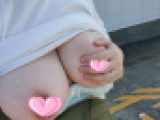 ?愛華の個人撮影?屋外駐車場でおっぱい丸出しオナニーで潮吹きオナニーする人妻