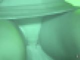 中途女性水平パンチラ