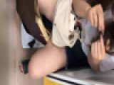 太ももがスケベなギャル
