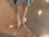 ショッピングモールで綺麗なお姉さんの胸チラパンチラ　個人撮影　完全オリジナル