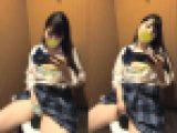 デパートのトイレでこっそりオナニーしちゃうJK?