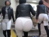 【超高画質】☆　爆・尻・降・臨　☆　着衣尻フェチにとっては悶絶必死の白桃超爆レギンスHIP！やはり女は25歳以上がイイよなぁｗ