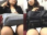(電車対面）（顔出し）えろえろなミニタイトをお召になってふとももをくぱぁ～っとひらく…2人組のOLおねいさんを観察してみました!