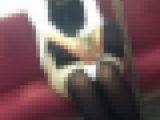 (電車対面）（顔出し）黒のパンプスからそそり立つ黒のパンストに包まれたきれいなあんよの…美人OLおねいさんを観察してみました!!