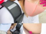 【胸チラ】自転車パンクしちゃってる配達員を助けるフリして直射日光で晒された小さなチクビ捉えましたw