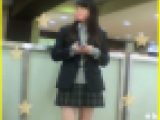 朝からムラムラｗ現○ちゃんのミニスカートから露わになった生足～ドキドキ感と臨場感が楽しめますよ～【素人★悪戯痴漢 1番】