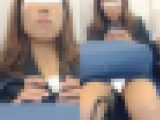 【週末企画】(電車対面）(顔出し）撮りバレ？…カメの熱視線に気付く？も…パンストあんよをひらく続けてくれちゃったOL奥さまを観察
