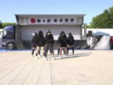 ニーハイダンス