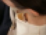 OL3名の際どい胸元