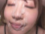 【顔射】美系女子大生の顔に大量射精10連射?