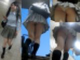 駅の階段でミニスカ娘のハミ出しぷり尻に食い込む白P&ぴちぴち太ももをたっぷり堪能パンチラ動画21（Full HD）