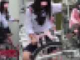 ミニスカ制服自転車女子03