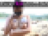 真夏のビーチ、汗だく巨乳の白ビキニ娘（3） 自分の乳首触って感じちゃうエッチな女の子編