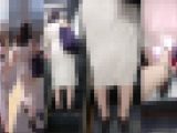 逆さの決定的瞬間!(40)ナマ脚タイトスカート