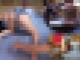 手の平を広げ何かを訴えかけてるかのような反応と絶叫でオジサン達を興奮させる美尻お姉さん（完全オリジナル）