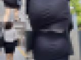 【タイトミニスカート】枕営業で契約を獲る生保レディの階段上り