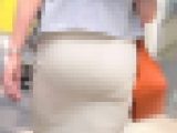 デカ尻をバウンドさせる女!自慢のパッツン巨尻をムニュらせつつケツ肉をタプつかせて男を誘惑! 下品なタイトスカート お姉さん編