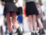 【美脚多数】ミニスカ女子の脚を至近距離で眺める動画3