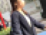 【横からの眺め227_ちっぱいver】スーツ姿の小柄なＯＬのちっぱい！