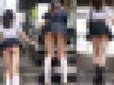 本物か！？階段パンチラ美少女AI写真集