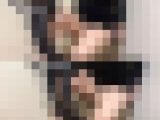 【尻フェチ】ド変態ボディのエロ姉さんのノーブラトレーニング!豹柄パンティを食い込ませた肉厚ド変態ヒップ!