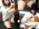 【再販】盗撮バレ 可愛いミニスカニーソ娘のPモロ見え極上対面ぱんちら