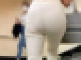 【再販】No.825「こんな白パンツなかなか履けない！ブリッブリなデカ尻GAL」