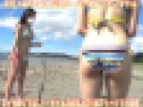 【超高画質】夏だ！海だ！超絶巨乳スーパー神尻ビキニギャル2人組 エロ尻突き出してスイカ割り編