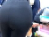 【４K・高画質】#7 スタイル抜群美脚美尻女子の突き出すお尻を触れそうなほどの至近距離で視姦