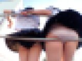 【再販】風でミニスカ制服が捲れ上がる制服女子