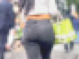 最強メガ盛り爆尻を堪能！肉厚ジューシーな安産型デカ尻をムニュらせ♂を誘惑！ 下品なパッツン爆尻 編
