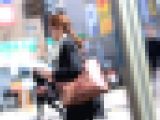 【４K・高画質】#69 ネイビースラックスからスケスケPラインを晒す明るい髪色の若手OLさんを尾行