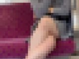 【再販】ミニスカからの開放的な美脚を披露　脚を組むS級美人女子大生の生脚美脚　前編