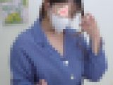［お絵描き教室/胸チラ⑨］2名。豊乳ムチムチ奥さん/エロ貧乳OLさん