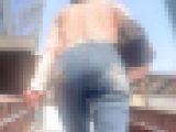 極上の女子大生による生意気エロ尻!スキニーデニムから美巨尻をパッツン+突き出しパンティラインで♂を誘う!