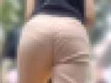 超Sクラスお姉さんの美巨尻を下から堪能！美ボディとエロ尻を突き出し半ケツのパンティで♂を挑発!
