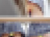 31衝撃！強風でめくれ上がる青チェ