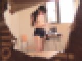 【覗きJK06】黒髪清楚なロリ?ちっぱいの先端露出