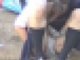 【再販】J○ 超ミニ2人組 純白 股開きパンチラ 14分超え