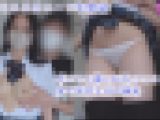 ミニスカニーソ制服で痴かんプレイ(2)顔と純白パンツ股間・デカ尻を2カメ同時撮影