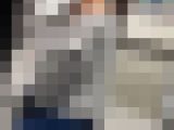 【働く女性の胸ちら ver.5】?雑貨屋で働く肩出し美女の胸ちら?