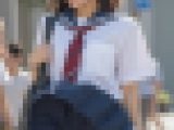 【写真集】風のいたずら?　街中で制服美少女たちのスカートがまくれてる瞬間