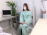 主治医と研修医による禁断の集団検診!清楚美女の美乳を揉みしだき集団で大暴走!【ス レンダー/勃起/乳首】