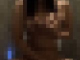 デパートのトイレでこっそりオナニーしちゃうJK216 グラビアアイドルみたいな爆乳美女が指入れオナで痙攣イキ